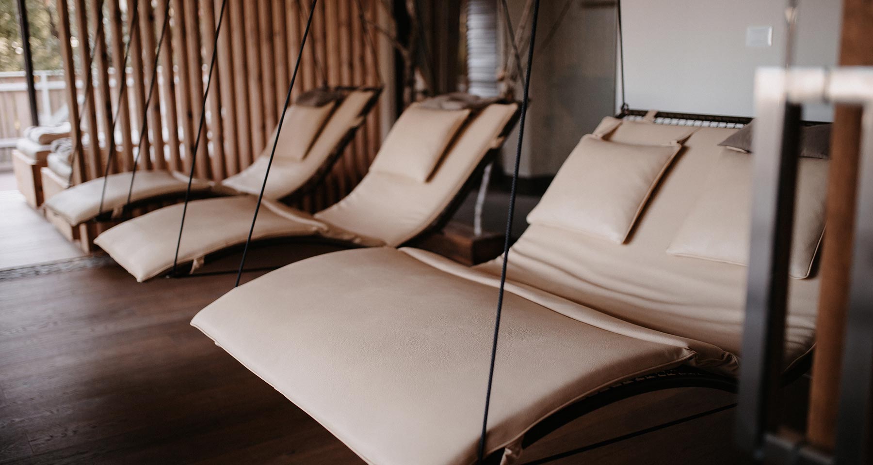 Bildergalerie - SPA -Schwebeliegen im Ruheraum - Matill