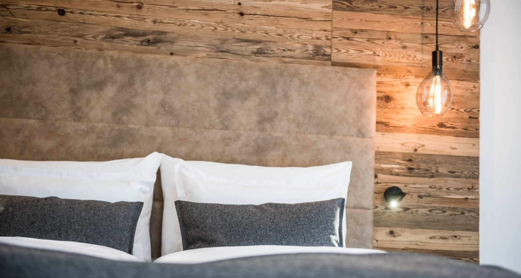 Rooms & Suites - SPA Suite photo detail Beds - Matill
