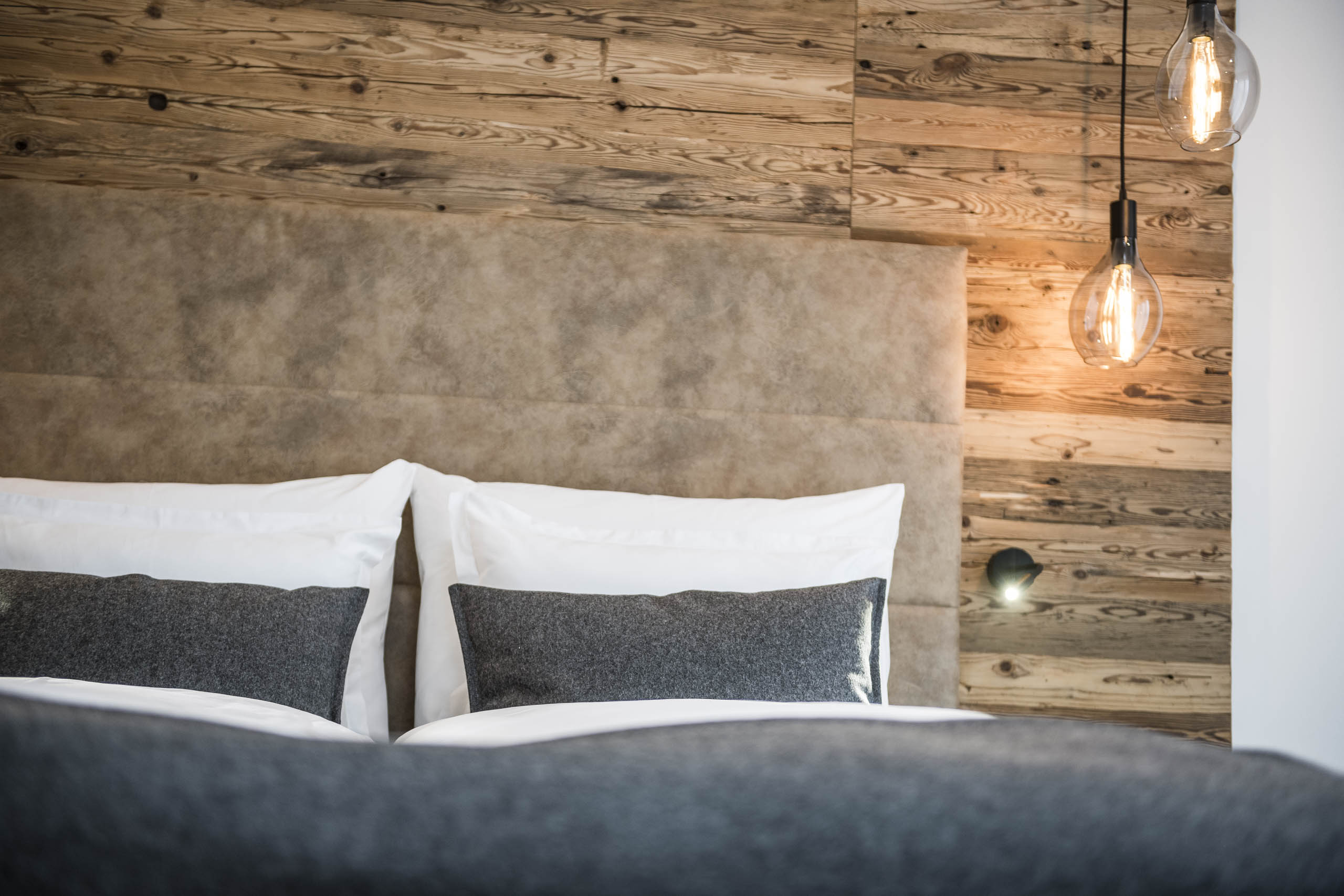 Bildergalerie - Detailaufnahme Bett & Kissen - Matill